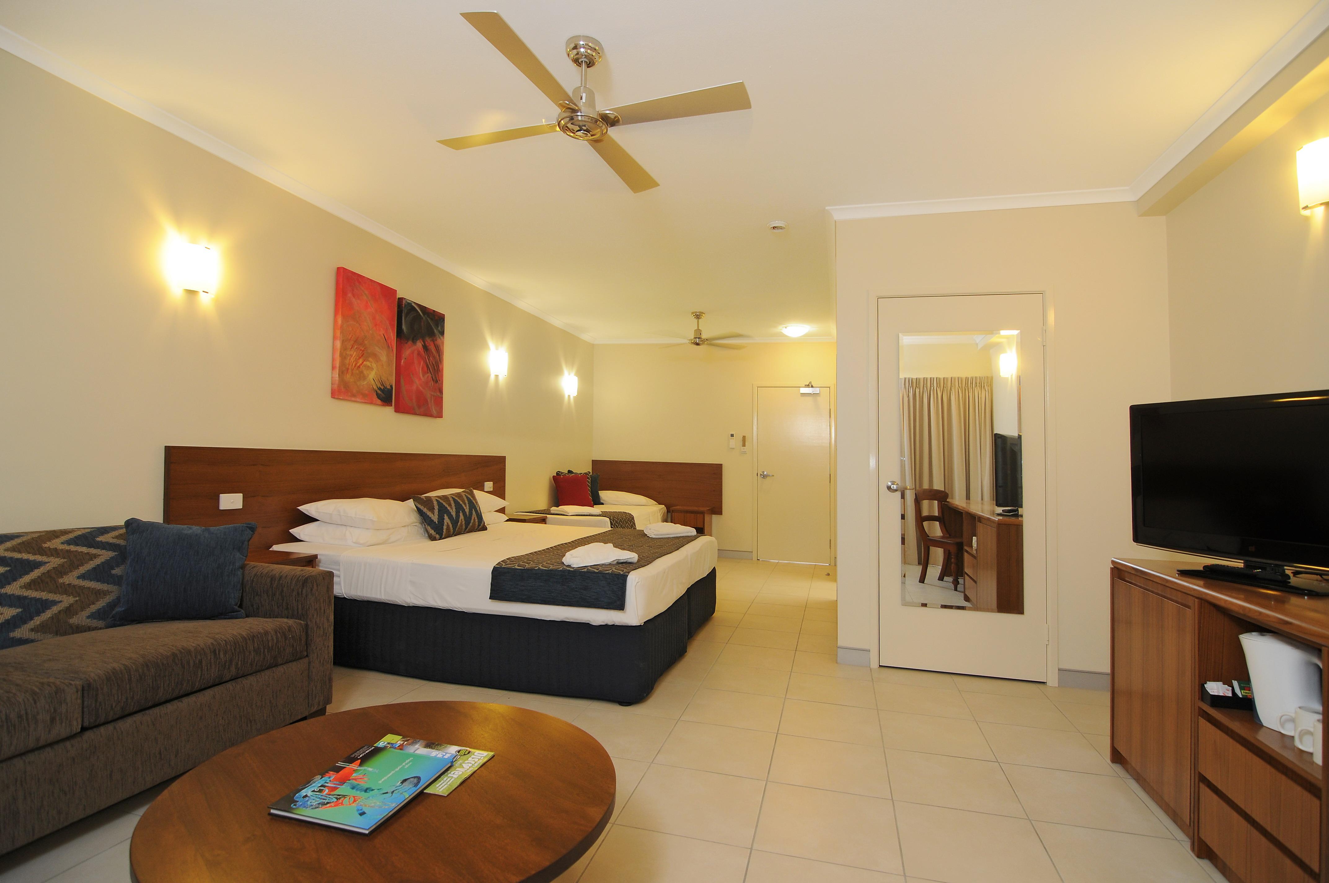 Cairns Queenslander Hotel & Apartments Bagian luar foto